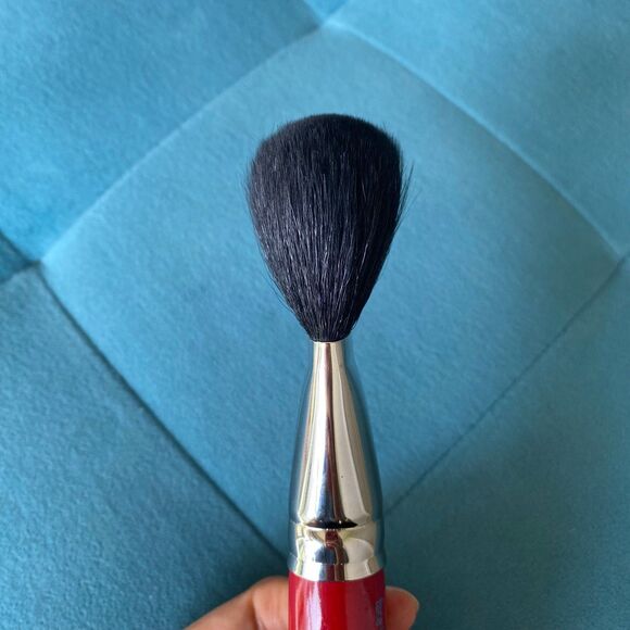 Hakuhodo Large Fluffy Face body Finishing Angle Powder Brush - Rare - Picture 4 of 7